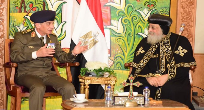 بالصور.. وزير الدفاع يهنئ البابا تواضروس الثاني بمناسبة عيد الميلاد المجيد
