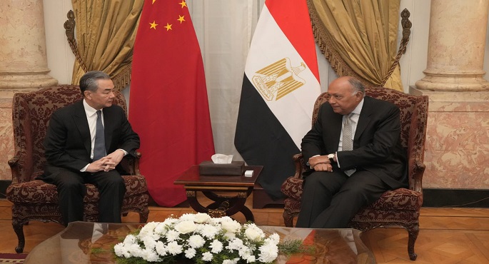 مصر والصين تؤكدان ضرورة الوقف الكامل لإطلاق النار في غزة وترفضان التهجير القسري للفلسطينيين