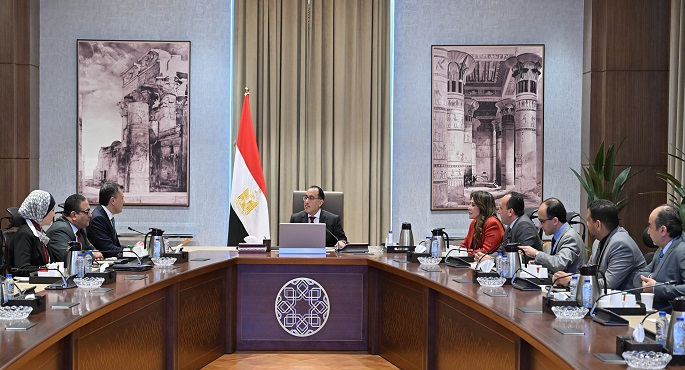بالصور.. رئيس الوزراء يؤكد أهمية مواصلة تكثيف العمل في المرحلة الحالية لتنشيط قطاع السياحة