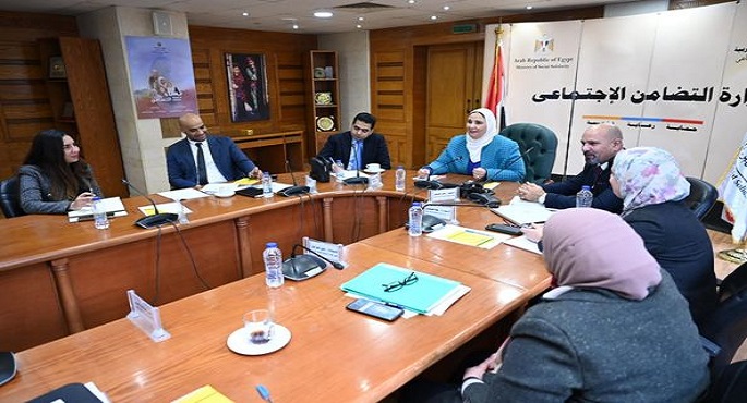 وزيرة التضامن: الأمن المجتمعي والتوازن الاقتصادي يتوقفان على دور الطبقة المتوسطة بالتحول الاقتصادي والسياسي