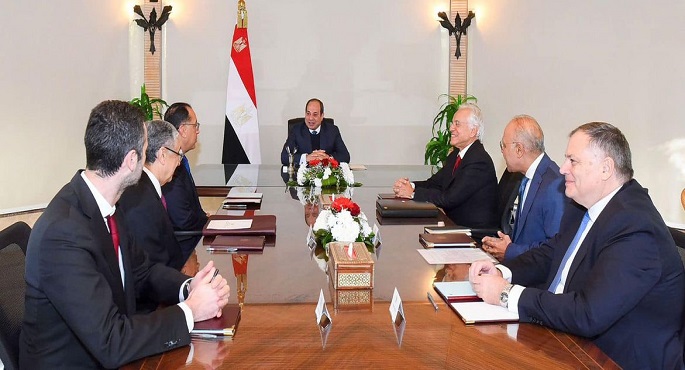 الرئيس السيسي يؤكد حرص مصر على القيام بدور رئيسي في عمليات التحول الدولي للطاقة النظيفة