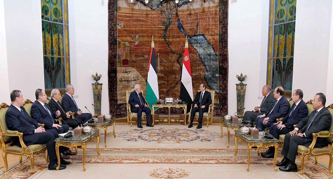 السيسي وعباس يبحثان جهود وقف إطلاق النار في غزة ويؤكدان رفض أي محاولات لتصفية القضية الفلسطينية