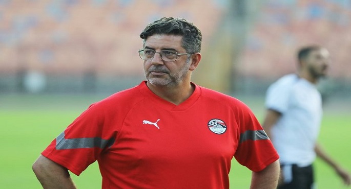 اتحاد الكرة يقرر إقالة فيتوريا.. وتعيين محمد يوسف مدربا مؤقتا للمنتخب