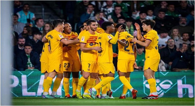 برشلونة يُحبط عودة ريال بيتيس برباعية في الدوري الإسباني