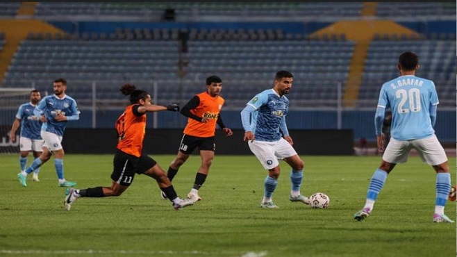 بيراميدز يخطف تعادلا مثيرا من فاركو في كأس الرابطة المصرية