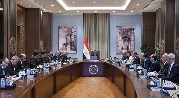 رئيس الوزراء يتابع أعمال تطهير وتكرير بحيرة البرلس