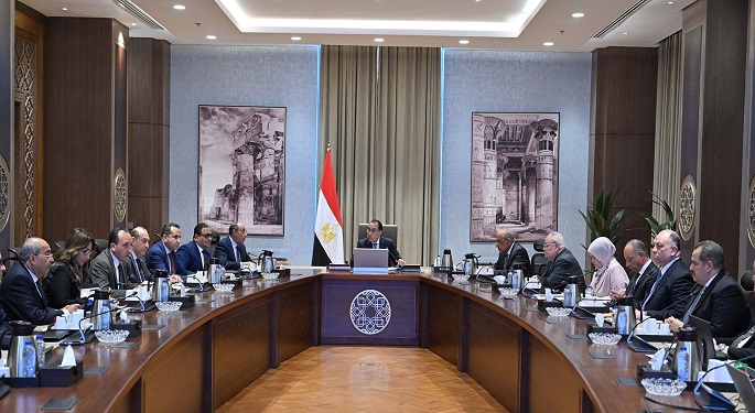 رئيس الوزراء يؤكد ضرورة الاستعانة بالقطاع الخاص في إدارة وتشغيل المطارات