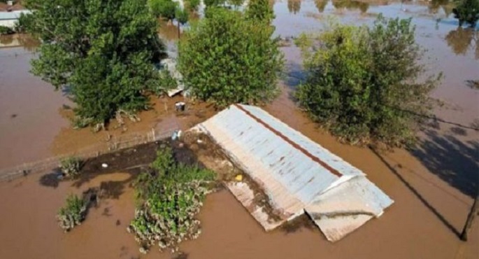 العاصفة دانيال تضرب لبنان بأمطار عنيفة ورياح شديدة وثلوج على ارتفاع منخفض