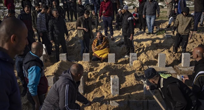 القدس : غزة ..حرب المجازر والمقابر