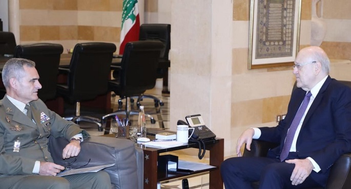 ميقاتي يبحث مع قائد اليونيفيل الوضع الأمني بالجنوب اللبناني