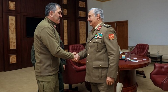 نائب وزير الدفاع الروسي يبحث مع حفتر سبل تعزيز العلاقات بين البلدين