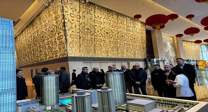 بالصور .. وزير الإسكان يواصل جولاته ببكين بتفقد منطقة الأعمال لمركز التجارة العالمي الصيني