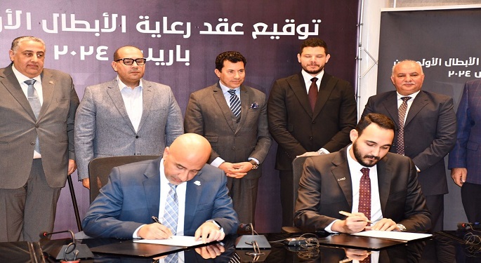وزير الرياضة يشهد توقيع عقد رعاية لعدد من الأبطال الرياضيين للأولمبياد