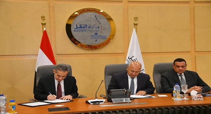 بالصور.. وزير النقل يوقع مع محافظي الغربية والجيزة بروتوكولي تعاون بحضور وزير التنمية المحلية