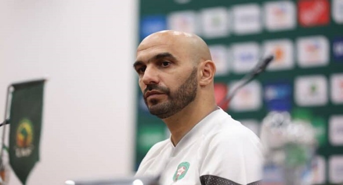 الكاف يقرر إيقاف مدرب المنتخب المغربي وليد الركراكي 4 مباريات منها 2 مع إيقاف التنفيذ