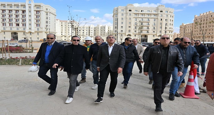 بالصور.. رئيس الوزراء يتفقد الحي السكني الخامس R5 “جاردن سيتي الجديدة”