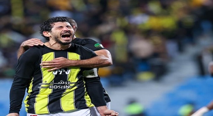 حجازي يسجل ثنائية ويقود اتحاد جدة لنصف نهائي كأس السعودية