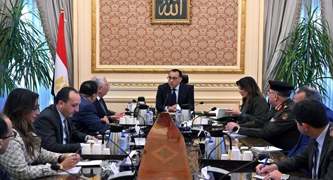 بالصور .. مدبولي يُوجه بخطة متكاملة لزيادة زراعات الذرة وفول الصويا لتوفير الأعلاف