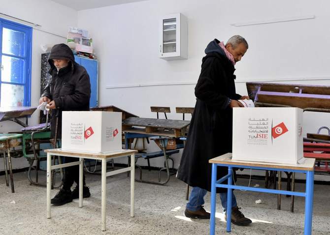 انتهاء التصويت بالدور الثاني بانتخابات المجالس المحلية في تونس بنسبة مشاركة 12.44%