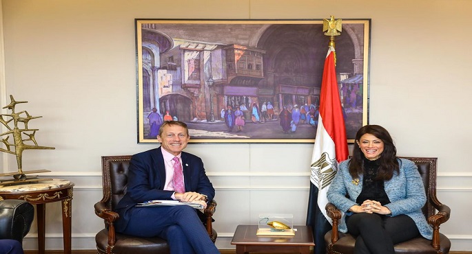 وزيرة التعاون الدولي تلتقي بمسئول بالوكالة الأمريكية للتنمية الدولية بواشنطن لدفع العلاقات المشتركة