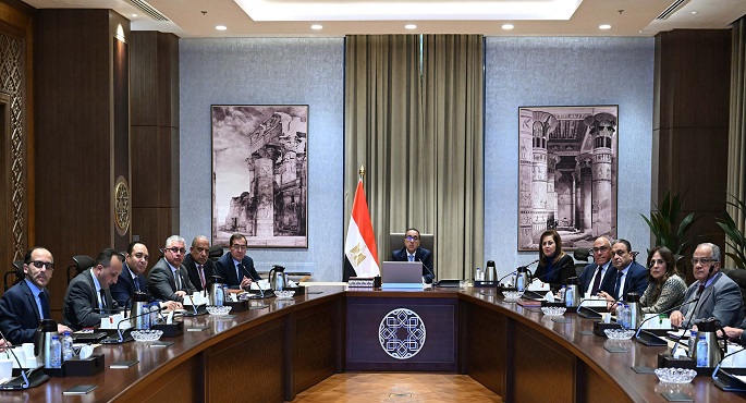 بالصور.. الحكومة تدرس مقترحا لشركة إيطالية لإنشاء مجمع صناعي لمنتجات الحديد والصلب المتطورة باستثمارات 4 مليارات دولار