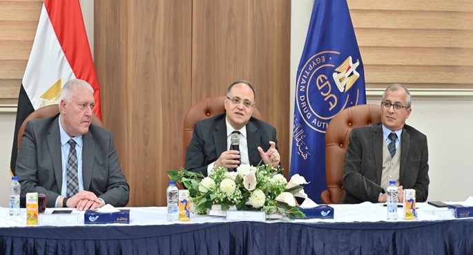 بالصور.. رئيس هيئة الدواء المصرية يبحث مع وفد دستور الأدوية الأمريكي التعاون المشترك