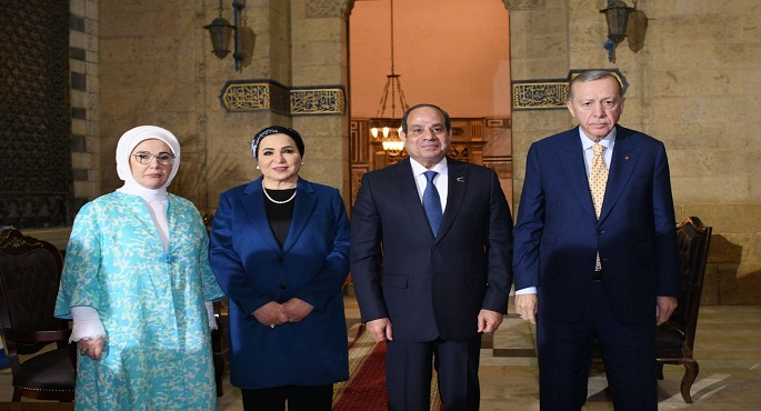 بالصور .. الرئيس السيسي والسيدة قرينته يصطحبان أردوغان والسيدة قرينته في زيارة لمسجد الإمام الشافعي