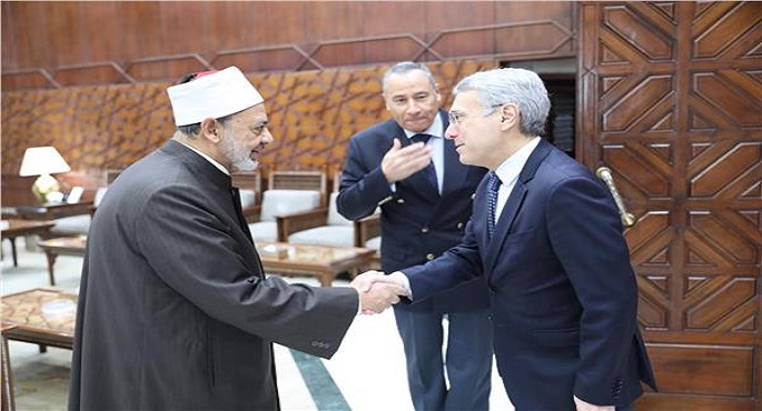 شيخ الأزهر يبحث مع السفير البرازيلي لدى القاهرة سبل تعزيز التعاون المشترك