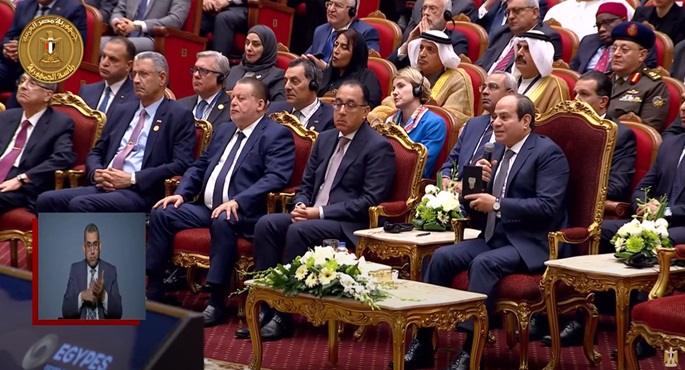 بالفيديو .. الرئيس السيسي يحمل بعض الدول المتقدمة مسؤولية تفاقم أزمة التغير المناخي بالعالم