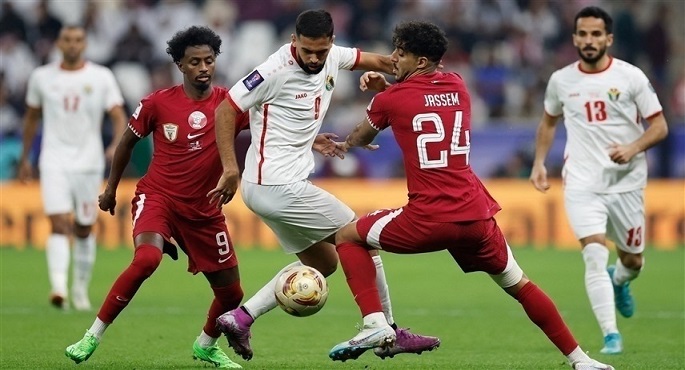 منتخب قطر يتوج بكأس آسيا للمرة الثانية على التوالي بفوزه على الأردن 3-1