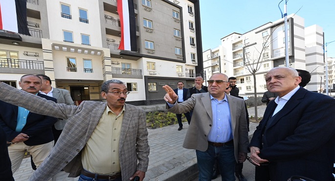 بالصور.. وزير الإسكان يتفقد الموقف التنفيذي للوحدات السكنية بمشروع “زهرة العاصمة” بمدينة بدر