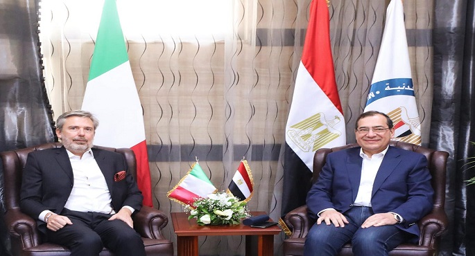 وزير البترول يبحث مع وفد شركة “تكنيب” الإيطالية مشروعات التكرير بالإسكندرية وأسيوط