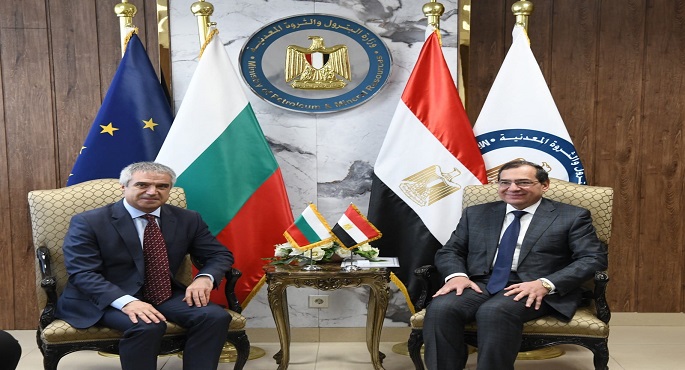 بالصور .. وزير البترول يبحث مع وزير الطاقة البلغاري  سبل التعاون بين البلدين