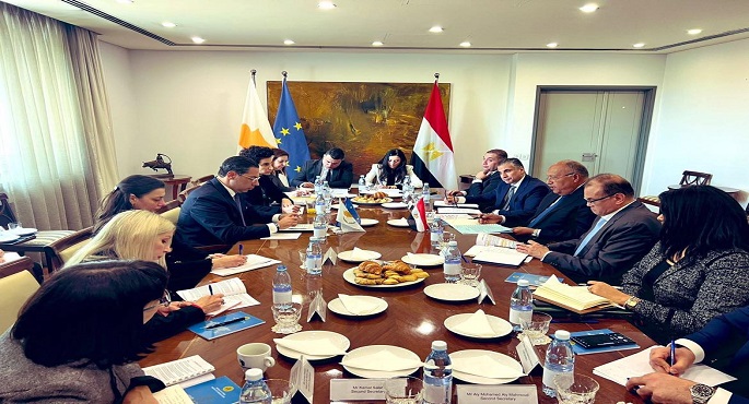 وزير الخارجية ونظيره القبرصي يبحثان سبل الارتقاء بالعلاقات الاستراتيجية والأزمة في غزة
