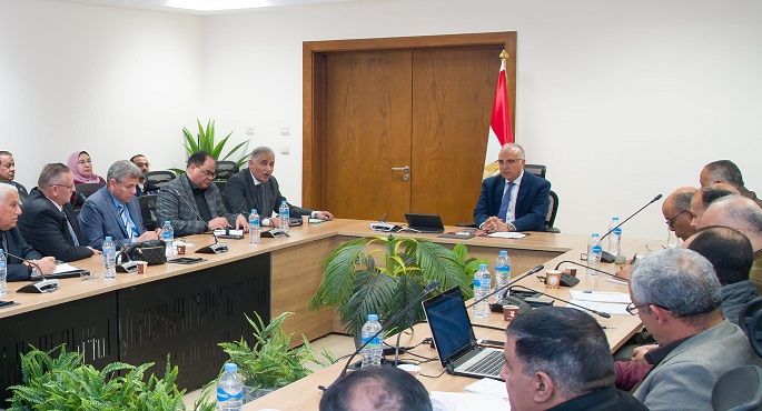 بالصور.. وزير الرى يتابع الإستعداد لفترة أقصى الإحتياجات ، وأعمال تطهيرات الترع والمصارف