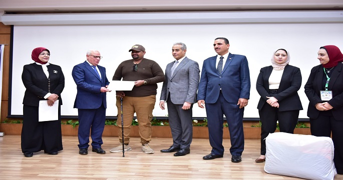 بالصور .. وزير العمل: مستمرون في تنفيذ خطتنا لدمج ذوي الهمم في سوق العمل وتشغيل ورعاية العمالة غير المنتظمة