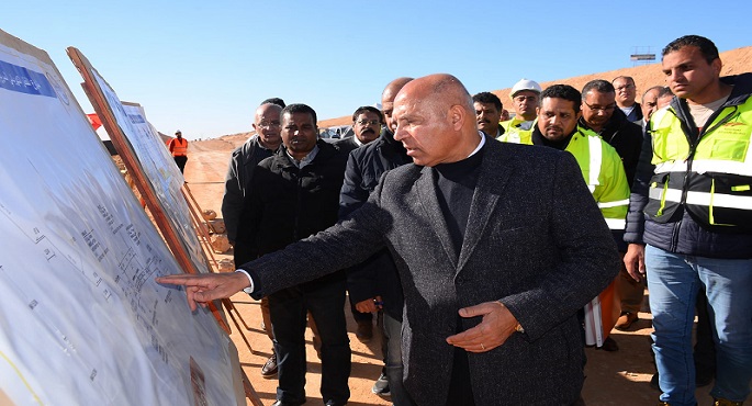 بالصور..وزير النقل يوجه بإنهاء العمل بمشروع القطار السريع وفقا لقياسات الجودة العالية
