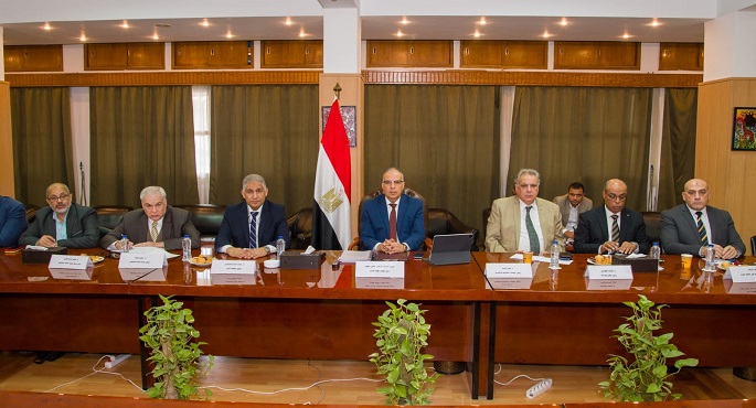 وزير الري واللواء العزازى يبحثان موقف مشروعات التعاون المشترك بين الوزارة والهيئة الهندسية للقوات المسلحة