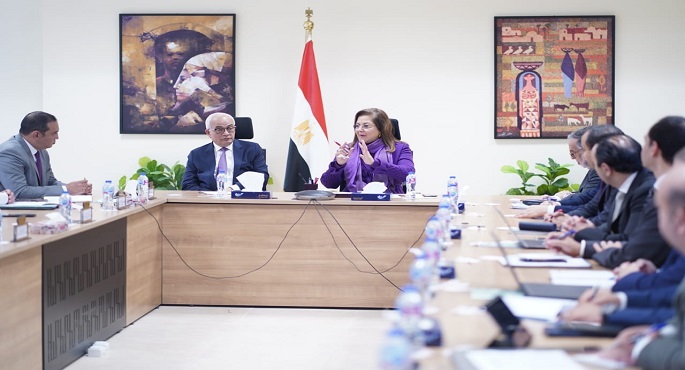 بالصور .. وزيرا التخطيط والتربية والتعليم يناقشان ملامح الخطة الاستثمارية للوزارة للعام المالي القادم