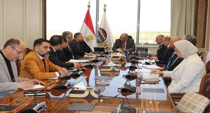 بالصور .. وزير قطاع الأعمال العام يستعرض طرح الفرص الاستثمارية وتعزيز الشراكة مع القطاع الخاص