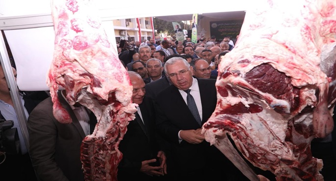 بالصور .. وزارة الزراعة تطرح اللحوم في منافذها ب 270 جنيه وتواصل ضخ سلع ومستلزمات رمضان والعيد بأسعار مخفضة