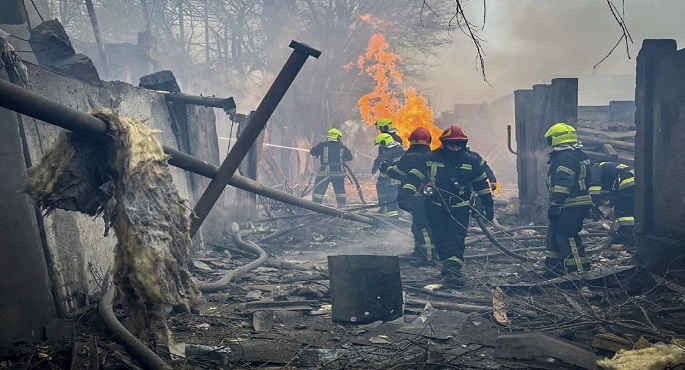 مقتل 14 شخصا وإصابة 46 آخرين في هجوم صاروخي روسي على أوديسا الأوكرانية