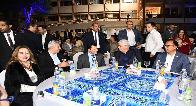 بالصور.. وزيرا التعليم العالي والشباب والرياضة يشهدان احتفالية رمضانية بجامعة حلوان
