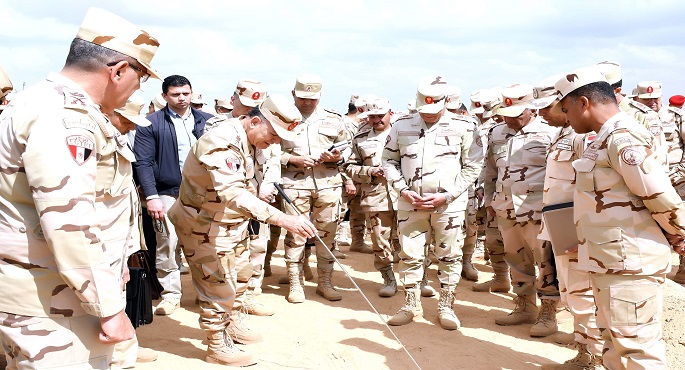 بالصور.. رئيس الأركان يتفقد منظومة التدريب القتالي داخل أحد تشكيلات الجيش الثاني الميداني