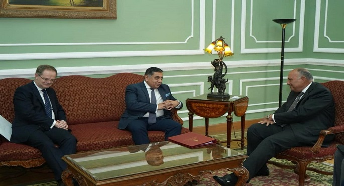 بالصور.. وزير الخارجية يستقبل وزير الدولة البريطاني لشئون الشرق الأوسط وشمال أفريقيا
