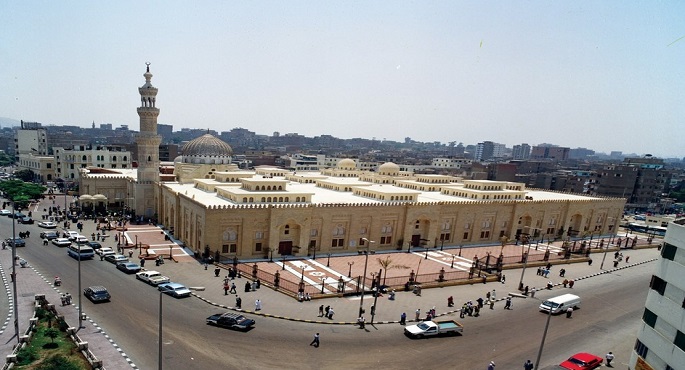 وزير الأوقاف يعلن افتتاح مسجد السيدة زينب اليوم الجمعة