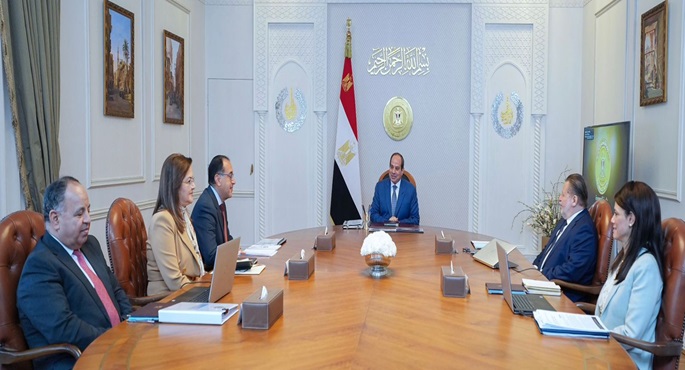 السيسي يوجه بتعزيز جهود تخفيف الأعباء عن المواطنين والسيطرة على التضخم