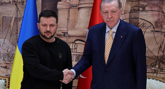 أردوغان يقترح استضافة قمة سلام بين روسيا وأوكرانيا