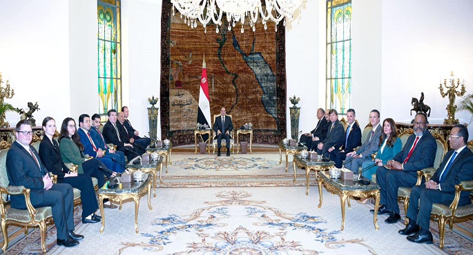 بالصور.. الرئيس السيسي يؤكد ضرورة وقف إطلاق النار ونفاذ المساعدات الإغاثية في قطاع غزة