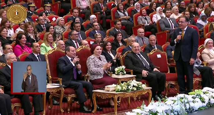 خلال احتفالية “يوم المرأة المصرية”.. الرئيس السيسي يوجه بتخصيص 10 مليارات جنيه لصندوقي “تنمية الأسرة” و”كبار السن”